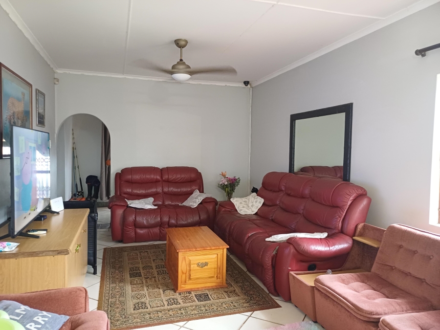 4 Bedroom Property for Sale in Hartenbos Central Western Cape